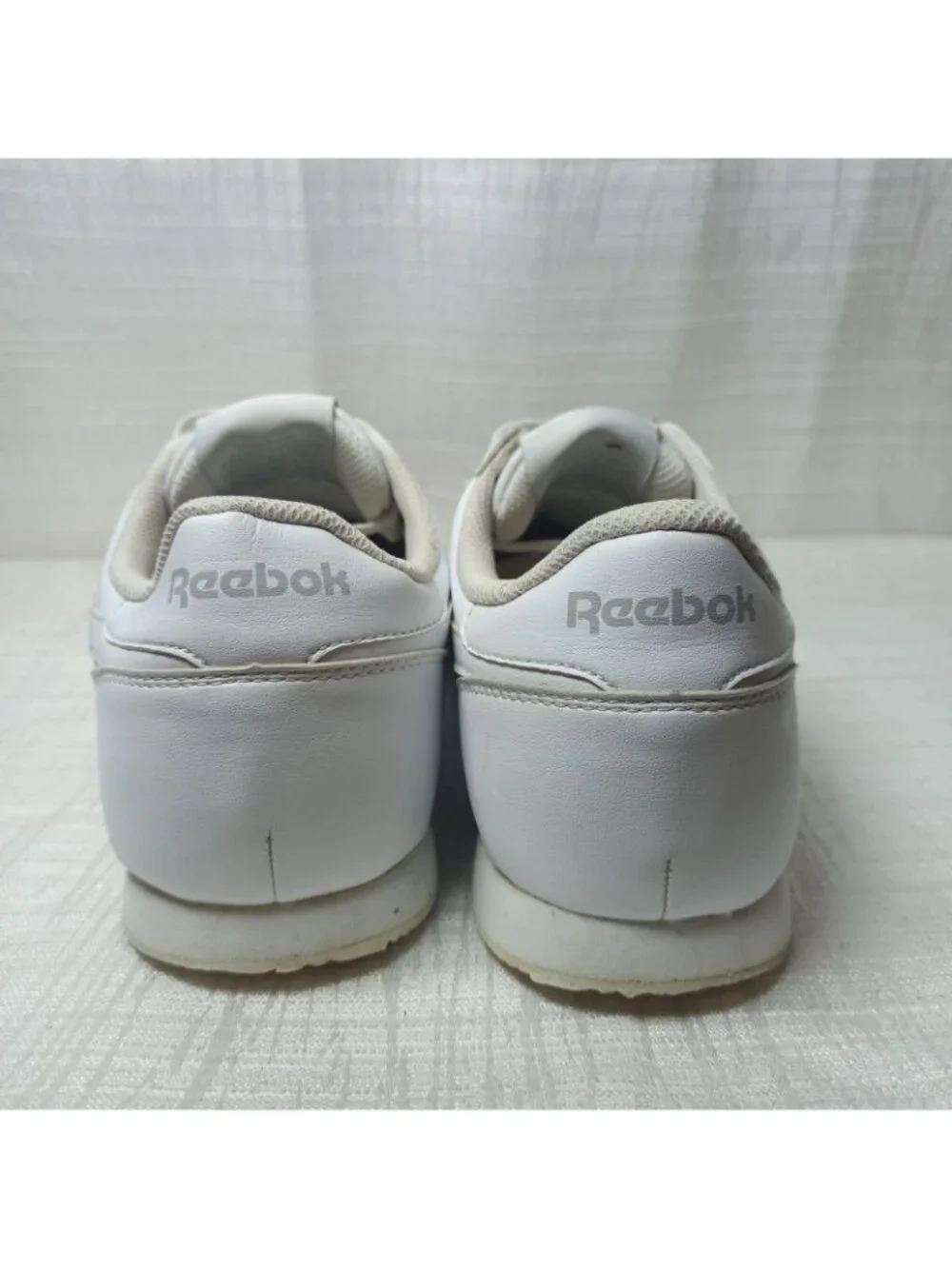 REEBOK Classic Leather White Sneakers Mens 10 XWIDE 4E J98771 Extra Wide Walking